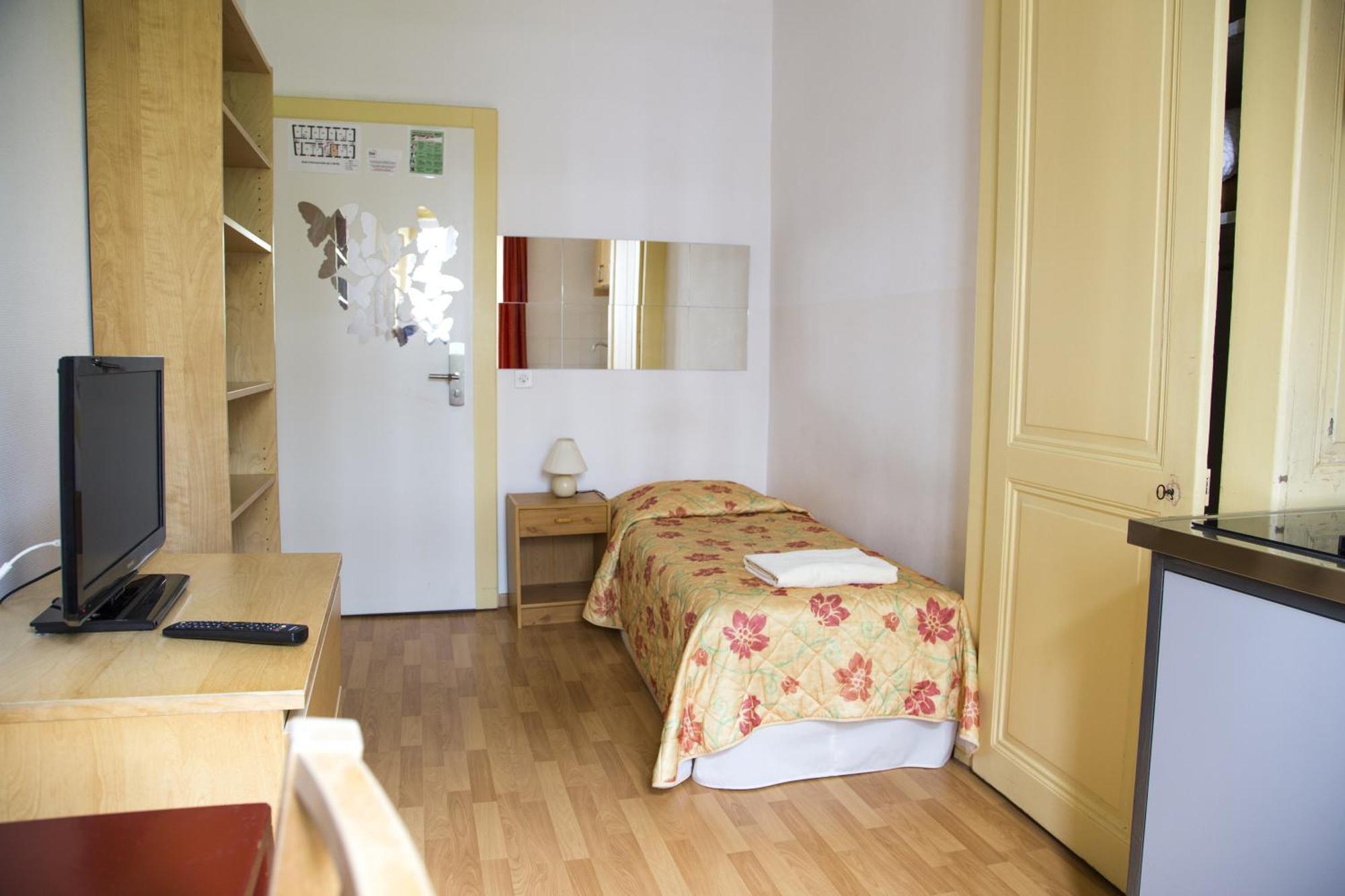 Hotel Du Marche Lausanne Ruang foto
