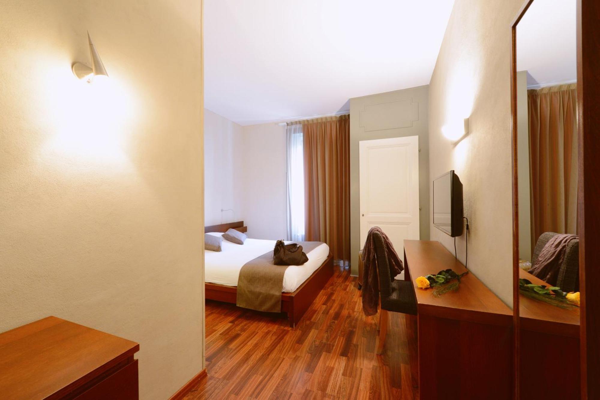 Hotel Du Marche Lausanne Ruang foto