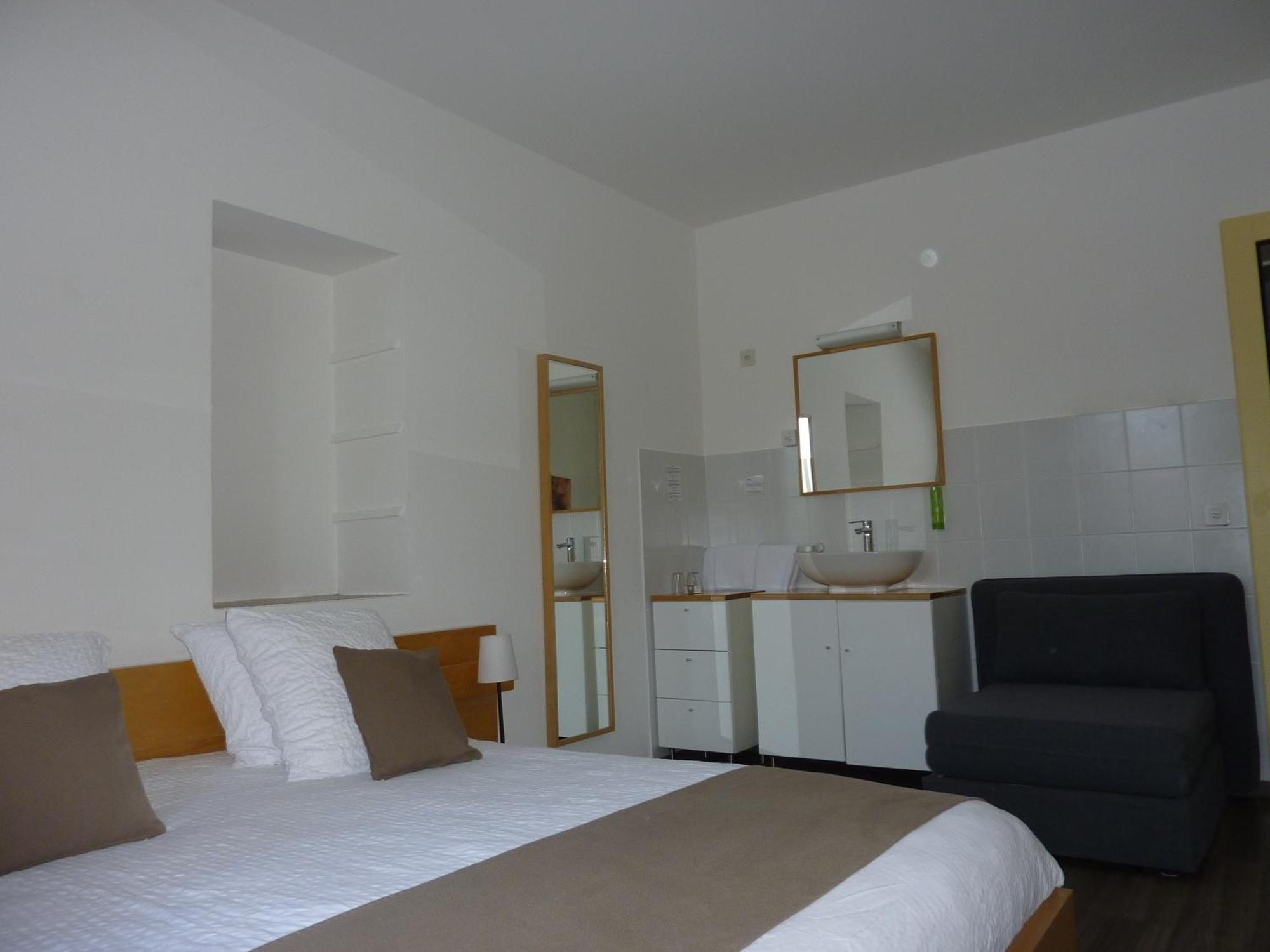 Hotel Du Marche Lausanne Ruang foto